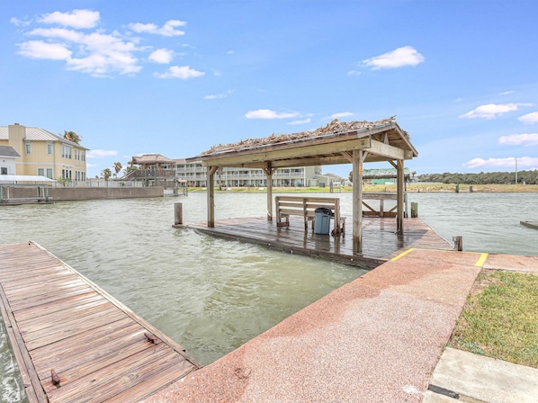 Condo, 3 Bedrooms | Property grounds