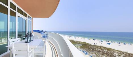 Condo, 4 Bedrooms | Property grounds