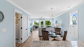 House, 2 Bedrooms | Private kitchen | Fridge, coffee/tea maker, toaster