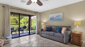 Stadtwohnung, Mehrere Betten, Terrasse, Gartenblick (Beachwalk 10B) | Wohnbereich