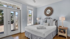 Huis, Meerdere bedden, terras, uitzicht op tuin (Floridays on 30A) | 4 slaapkamers, individueel gedecoreerd, individueel gemeubileerd