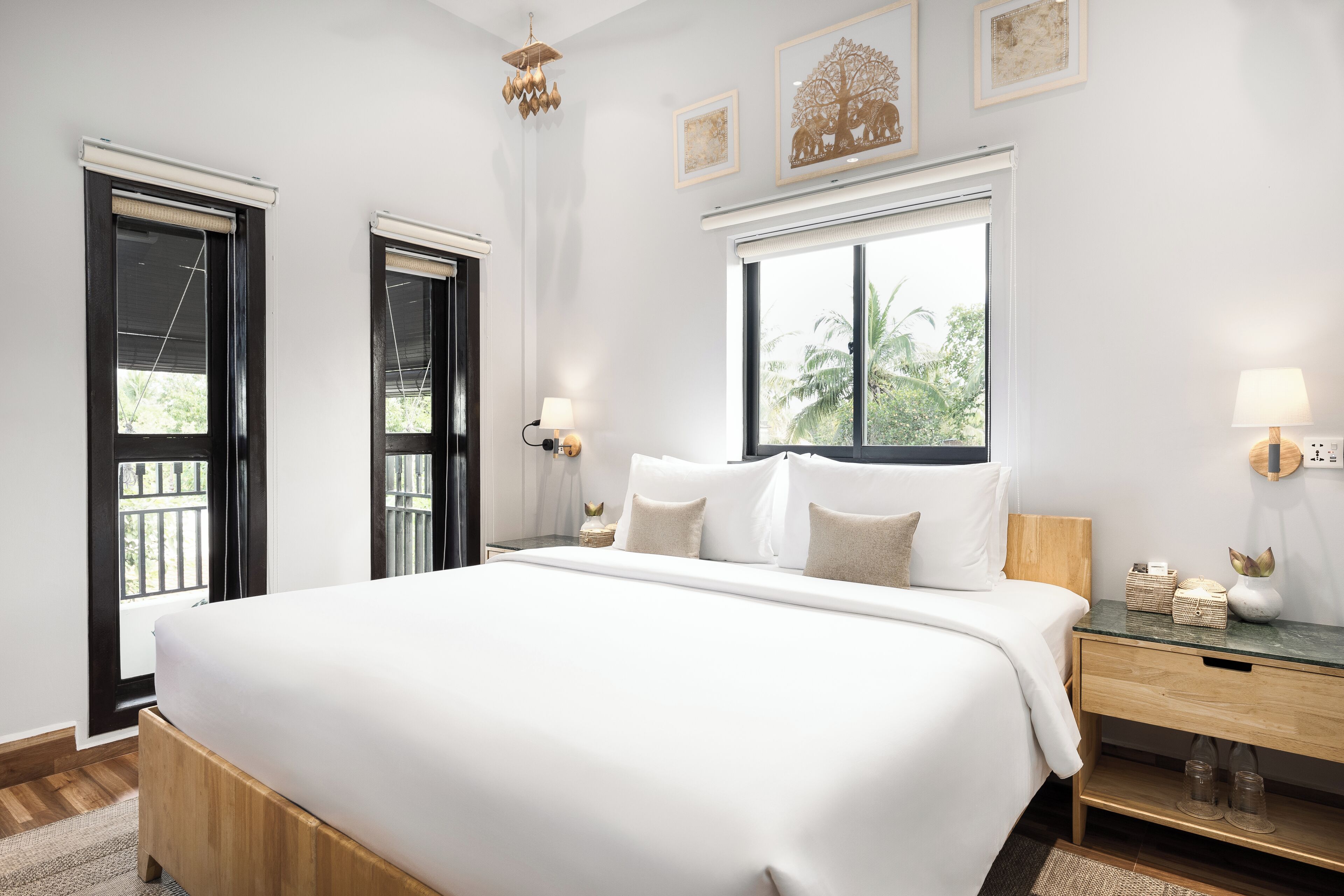 Quarto casal ou duplo luxo, vista para o jardim, no canto | Frigobar, escrivaninha, espaço de trabalho para notebook