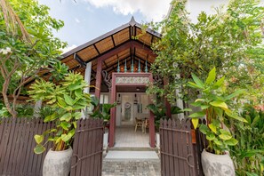 Restaurant - Moringa Tree Maison (Prasat Bakong)