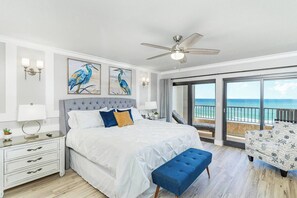 3 bedrooms, iron/ironing board, travel crib, free WiFi - High-End Beachfront Condo w/Breathtaking Gulf View (Destin)