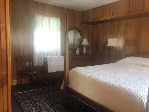 Charming home in a historic Civil War town. Families welcome!