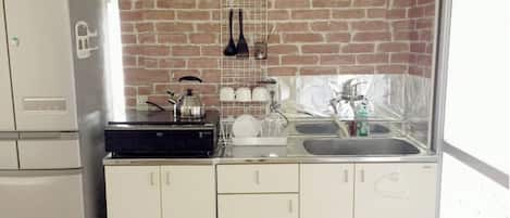 Fridge, microwave, stovetop, toaster