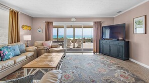 獨棟房屋, 多張床, 庭院, 海景 (Fun Home) | 起居區