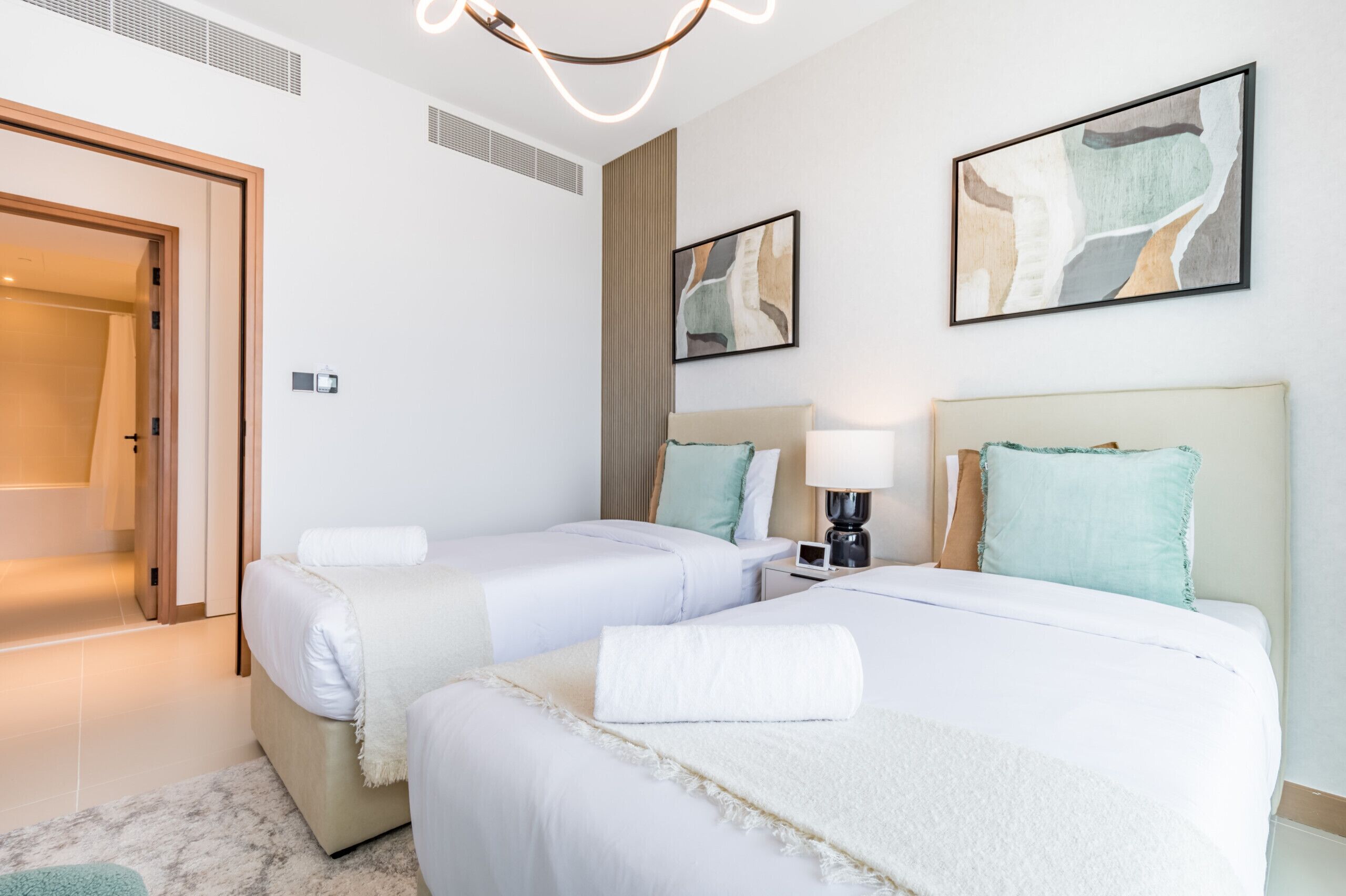 2 bedrooms, in-room safe, iron/ironing board, WiFi (free)
