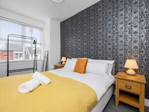 2 chambres, fer et planche à repasser, Wi-Fi gratuit, draps fournis