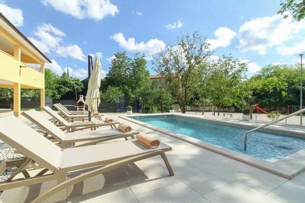 Pool - Villa Ljuba in Jurani - Haus für 4-6 Personen (Sveta Katarina)