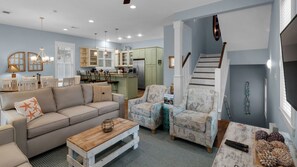 Living area - Minutes to the Beach - Gated Community With 2 Pools (Santa Rosa Beach)