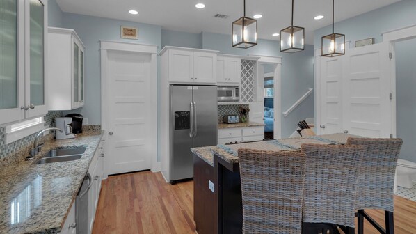 House, Multiple Beds, Patio, Garden View (Grayt Tides) | Private kitchen - 5 Bedrooms - 2 Neighborhood Pools - Tennis (Santa Rosa Beach)