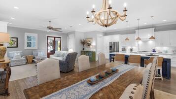 House, Multiple Beds, Patio, Garden View (Grayton Grateful) | Interior