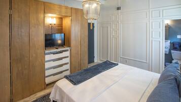 3 bedrooms, free WiFi, bed sheets