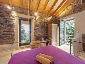 3 Schlafzimmer, Schreibtisch, Bügeleisen/Bügelbrett, kostenloses WLAN