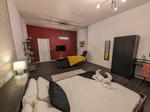 1 間睡房、熨斗/熨衫板、Wi-Fi、床單