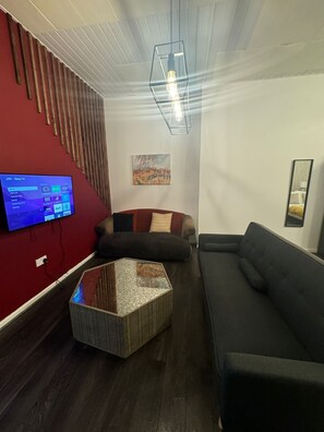 TV