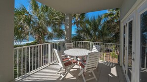 Apartment, Mehrere Betten, Balkon, Meerblick (Seagrove By The Sea IIC) | Blick vom Balkon
