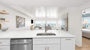Condo, Multiple Beds, Balcony, Ocean View (Sago Sands 402) | Private kitchen