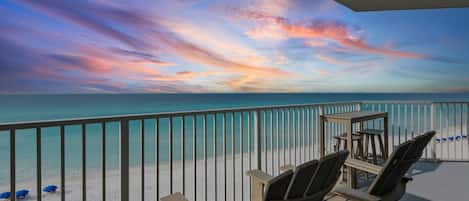 公寓式客房, 多张床, 阳台, 海洋景观 (Sago Sands 402) | 住宿场地