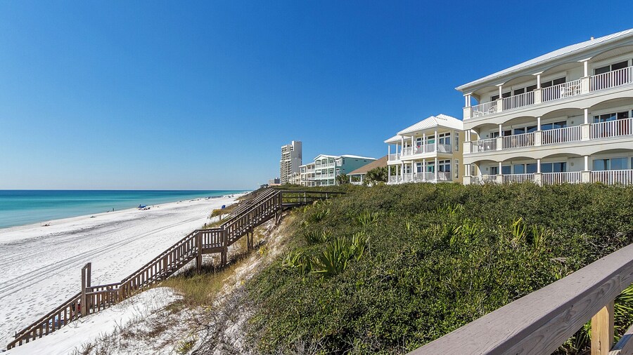 Gulf Front in the Heart of Seagrove ~ Sweeping Views ~ Pool ~ Sleeps 8