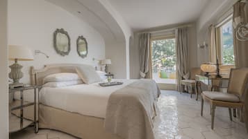 6 camere, una cassaforte in camera, ferro/asse da stiro