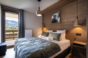 3 PIECES CABINE 9 PERSONNES STANDARD | Wi-Fi de cortesia, roupa de cama