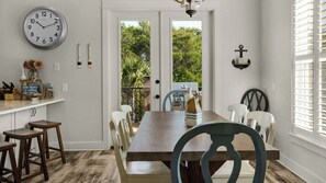 Dining - Gulf Views - Large Private Pool - Deeded Beach - Sleeps 14 (Panama City Beach)