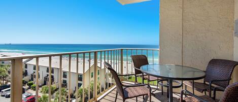 Condo, Multiple Beds, Balcony, Ocean View (Regency Towers Unit 725) | Outdoor dining