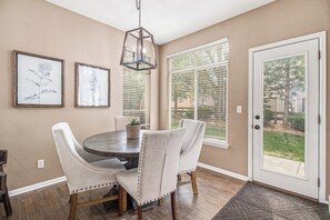 تناول الطعام