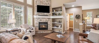 Spacious Family home in Denver/Littleton!   