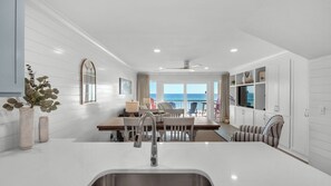 Condo, Multiple Beds, Patio, Ocean View (Destin Seafarer Unit 211) | Private kitchen
