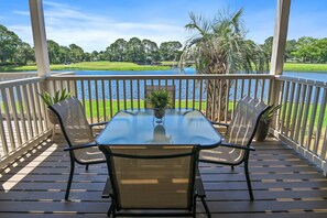 Outdoor dining - 1BD Bayside Condo at Sandestin, Golf Cart & Pool (Miramar Beach)
