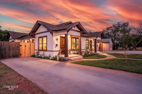 Royal Estate Manor de Luxe