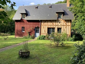 Exterior - Maison de Campagne Rivière et Forêt (Le Brévedent)