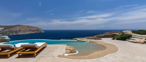 Alberca al aire libre