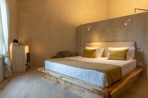 Minibar, in-room safe, desk, laptop workspace - Tenuta d'Arbia (Monteroni d'Arbia)