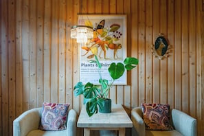 Room, 2 Bedrooms, Mountain View | Peralatan tempat tidur hipoalergenik, gebar bulu kapas 