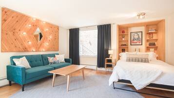 1 bedroom, iron/ironing board, travel cot, free WiFi