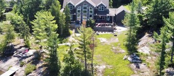 Spectacular Waterfront Escape: Experience Timber Frame Tranquility