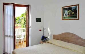 2 habitaciones, cuna de viaje y wifi