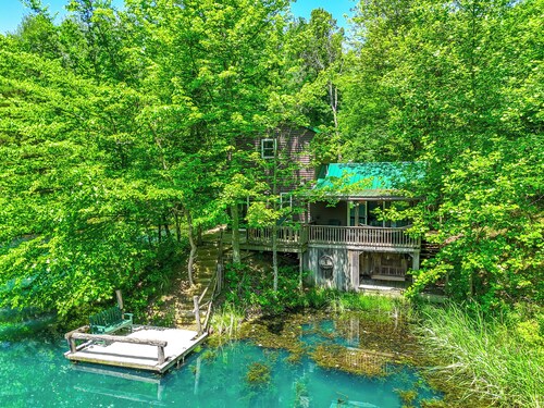 Lakeside Cabin | Fish Swim Kayak