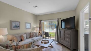 Condo, Multiple Beds, Patio, Pool View (Heron's Watch 5101) | Living area