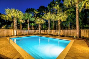Outdoor pool, sun loungers - Large Private Pool & Short Walk to Beach! Outdoor Tv!! (Santa Rosa Beach)