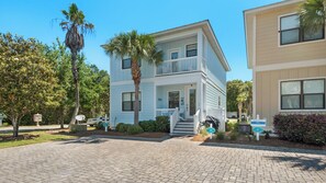 Exterior - Blue Mountain Beach - Sleeps 12 - Steps From Pool (Santa Rosa Beach)