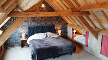 3 chambres, fer et planche Ă repasser