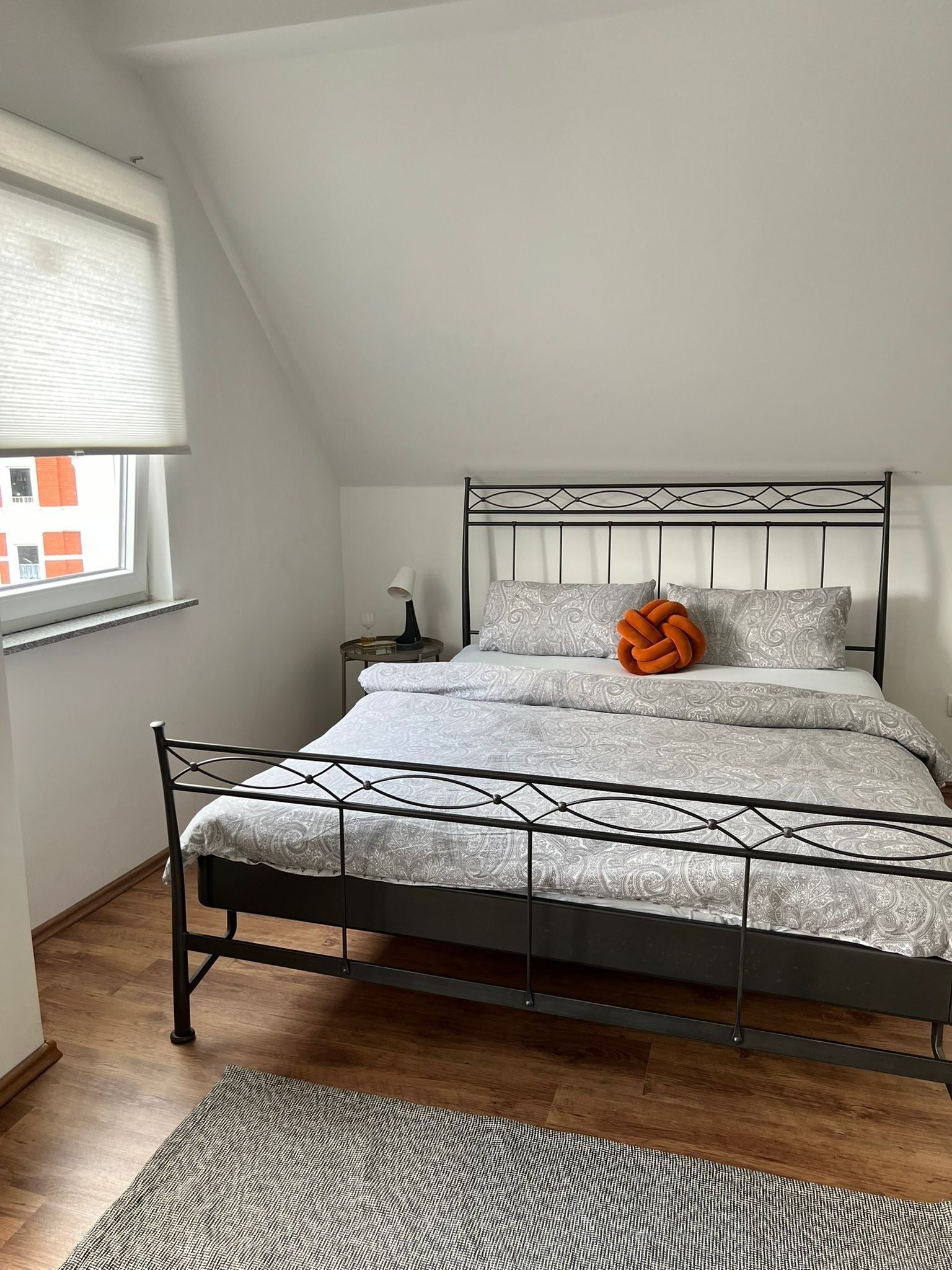 1 室のベッドルーム、デスク、アイロン / アイロン台、WiFi