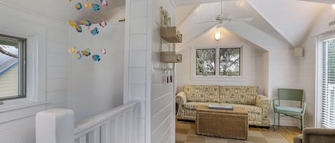 Hus, 1 queensize-seng med sovesofa, terrasse, hageutsikt (Margarita Days) | Innvendig