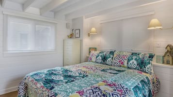 Huis, 1 queensize bed met slaapbank, patio, uitzicht op tuin (Margarita Days) | 1 slaapkamer, individueel gedecoreerd, individueel gemeubileerd