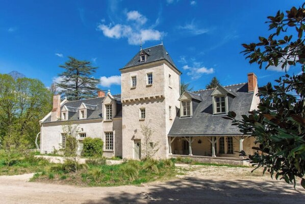 Exterior - Gîte La Conciergerie Château de Conon (Cellettes)